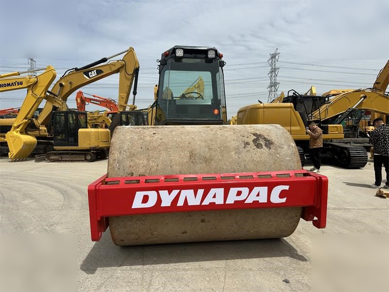 DYNAPAC CA30D - Valjak: slika DYNAPAC CA30D - Valjak DYNAPAC CA30D - Valjak: slika DYNAPAC CA30D - Valjak