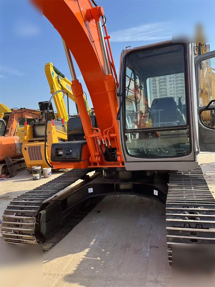 HITACHI EX120-5 - Bager gusjeničar: slika HITACHI EX120-5 - Bager gusjeničar HITACHI EX120-5 - Bager gusjeničar: slika HITACHI EX120-5 - Bager gusjeničar