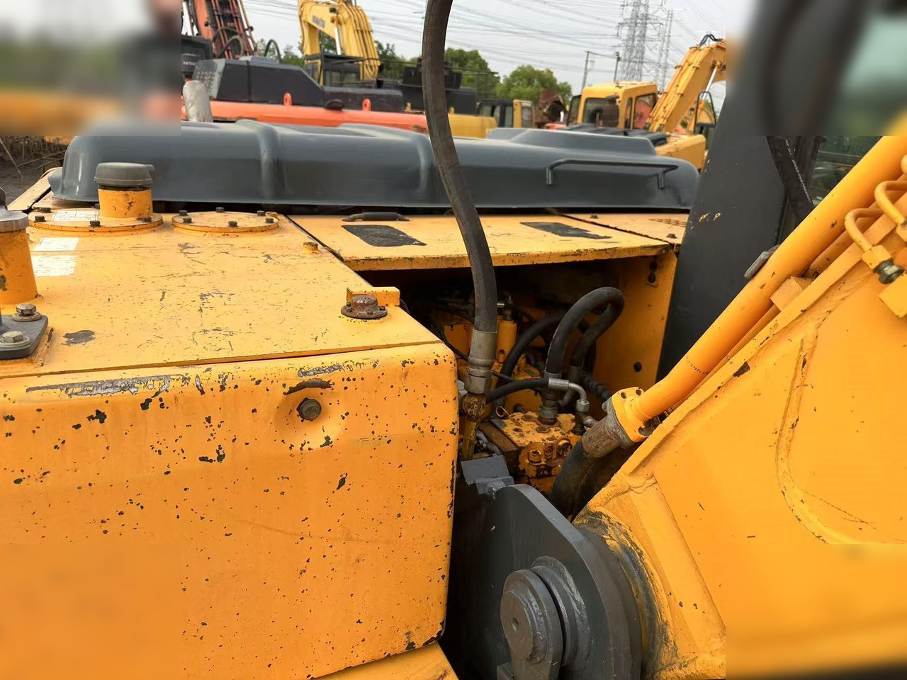 HYUNDAI ROBEX 210 LC-7 - Bager gusjeničar: slika HYUNDAI ROBEX 210 LC-7 - Bager gusjeničar HYUNDAI ROBEX 210 LC-7 - Bager gusjeničar: slika HYUNDAI ROBEX 210 LC-7 - Bager gusjeničar