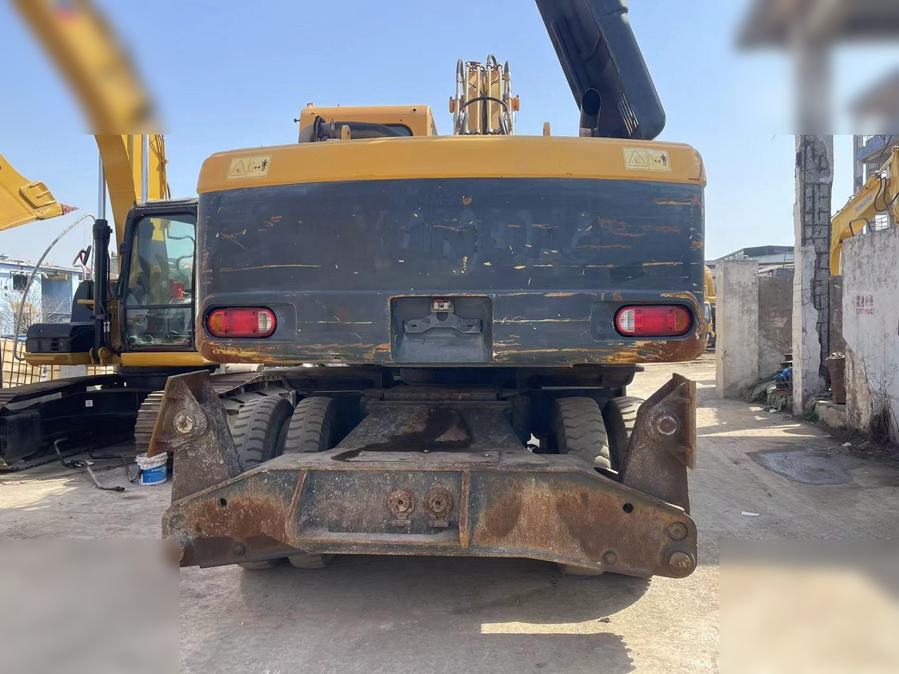 HYUNDAI ROBEX 210W-9 - Bager na kotačima: slika HYUNDAI ROBEX 210W-9 - Bager na kotačima HYUNDAI ROBEX 210W-9 - Bager na kotačima: slika HYUNDAI ROBEX 210W-9 - Bager na kotačima
