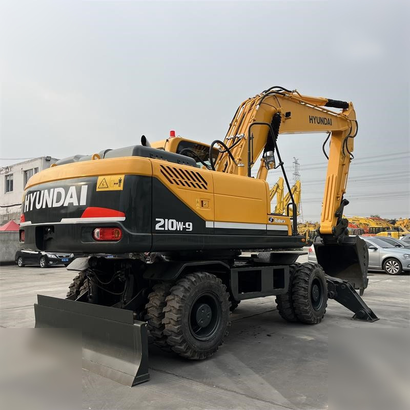 HYUNDAI ROBEX 210W-9 - Bager na kotačima: slika HYUNDAI ROBEX 210W-9 - Bager na kotačima HYUNDAI ROBEX 210W-9 - Bager na kotačima: slika HYUNDAI ROBEX 210W-9 - Bager na kotačima