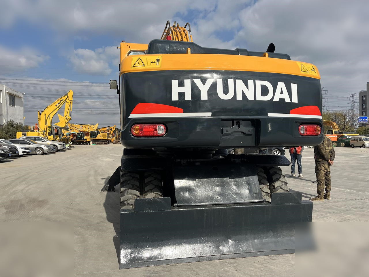 HYUNDAI ROBEX 210W-9 - Bager na kotačima: slika HYUNDAI ROBEX 210W-9 - Bager na kotačima HYUNDAI ROBEX 210W-9 - Bager na kotačima: slika HYUNDAI ROBEX 210W-9 - Bager na kotačima