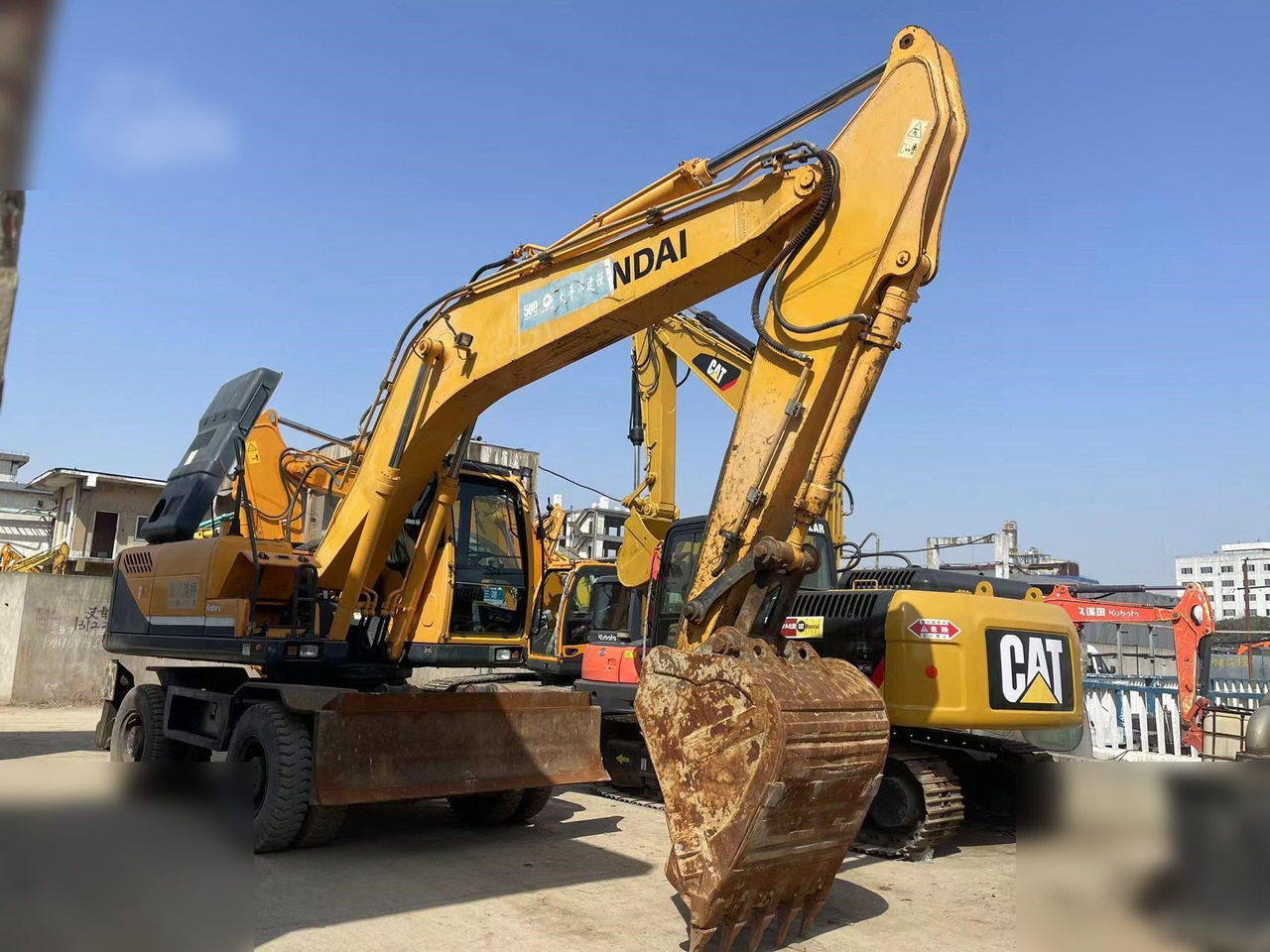 HYUNDAI ROBEX 210W-9 - Bager na kotačima: slika HYUNDAI ROBEX 210W-9 - Bager na kotačima HYUNDAI ROBEX 210W-9 - Bager na kotačima: slika HYUNDAI ROBEX 210W-9 - Bager na kotačima