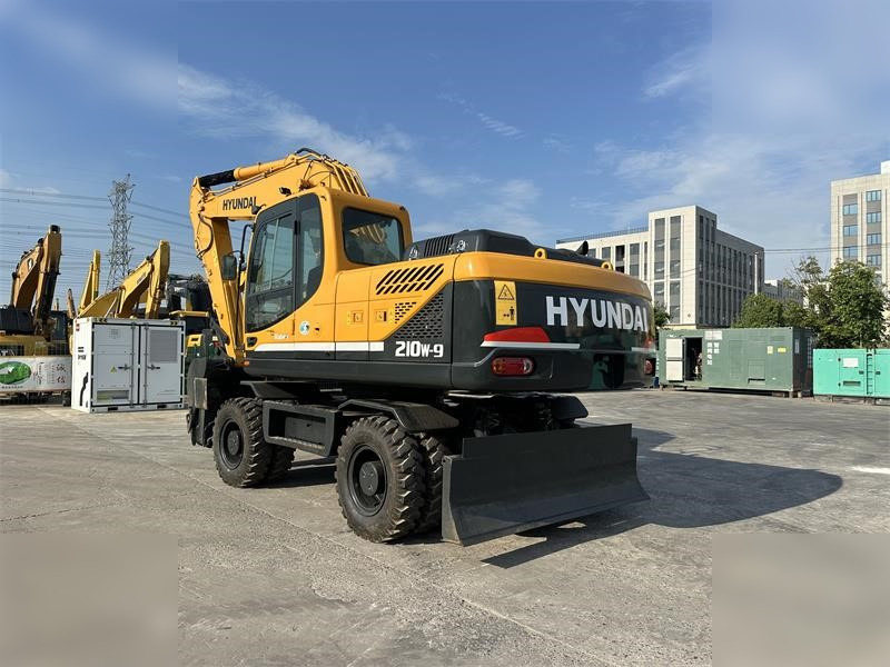 HYUNDAI ROBEX 210W-9 - Bager na kotačima: slika HYUNDAI ROBEX 210W-9 - Bager na kotačima HYUNDAI ROBEX 210W-9 - Bager na kotačima: slika HYUNDAI ROBEX 210W-9 - Bager na kotačima