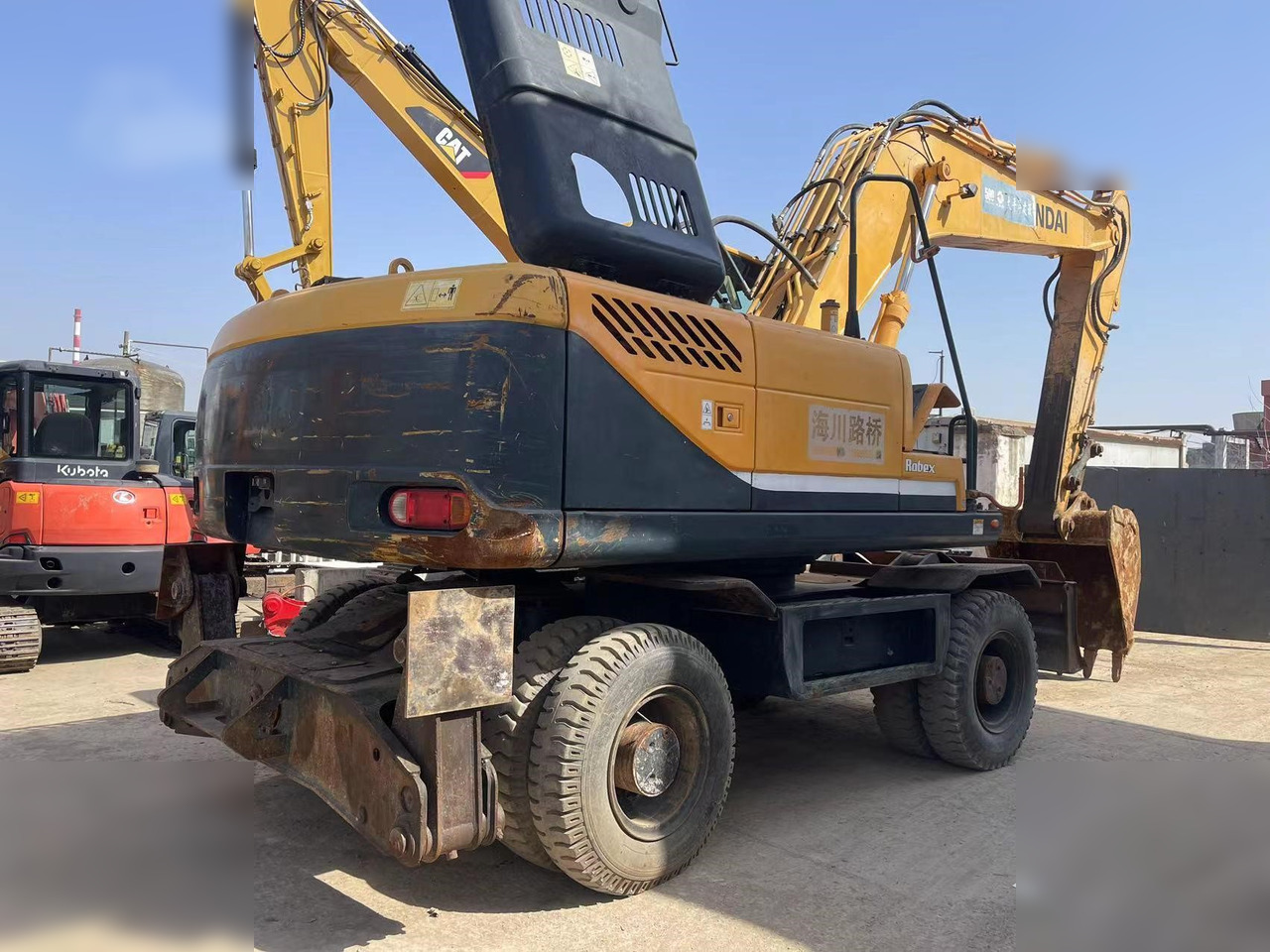 HYUNDAI ROBEX 210W-9 - Bager na kotačima: slika HYUNDAI ROBEX 210W-9 - Bager na kotačima HYUNDAI ROBEX 210W-9 - Bager na kotačima: slika HYUNDAI ROBEX 210W-9 - Bager na kotačima