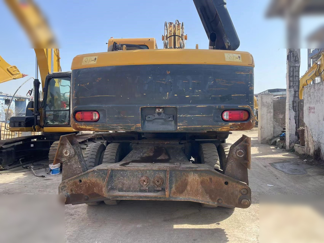 HYUNDAI ROBEX 210W-9 - Bager na kotačima: slika HYUNDAI ROBEX 210W-9 - Bager na kotačima HYUNDAI ROBEX 210W-9 - Bager na kotačima: slika HYUNDAI ROBEX 210W-9 - Bager na kotačima