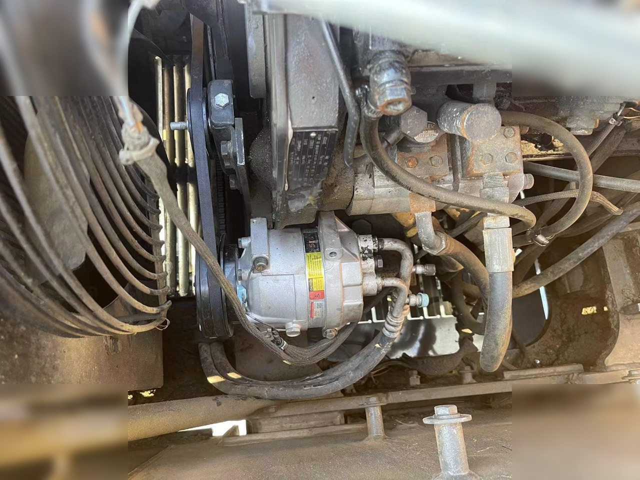 Bager na kotačima HYUNDAI ROBEX 210W-9S: slika Bager na kotačima HYUNDAI ROBEX 210W-9S