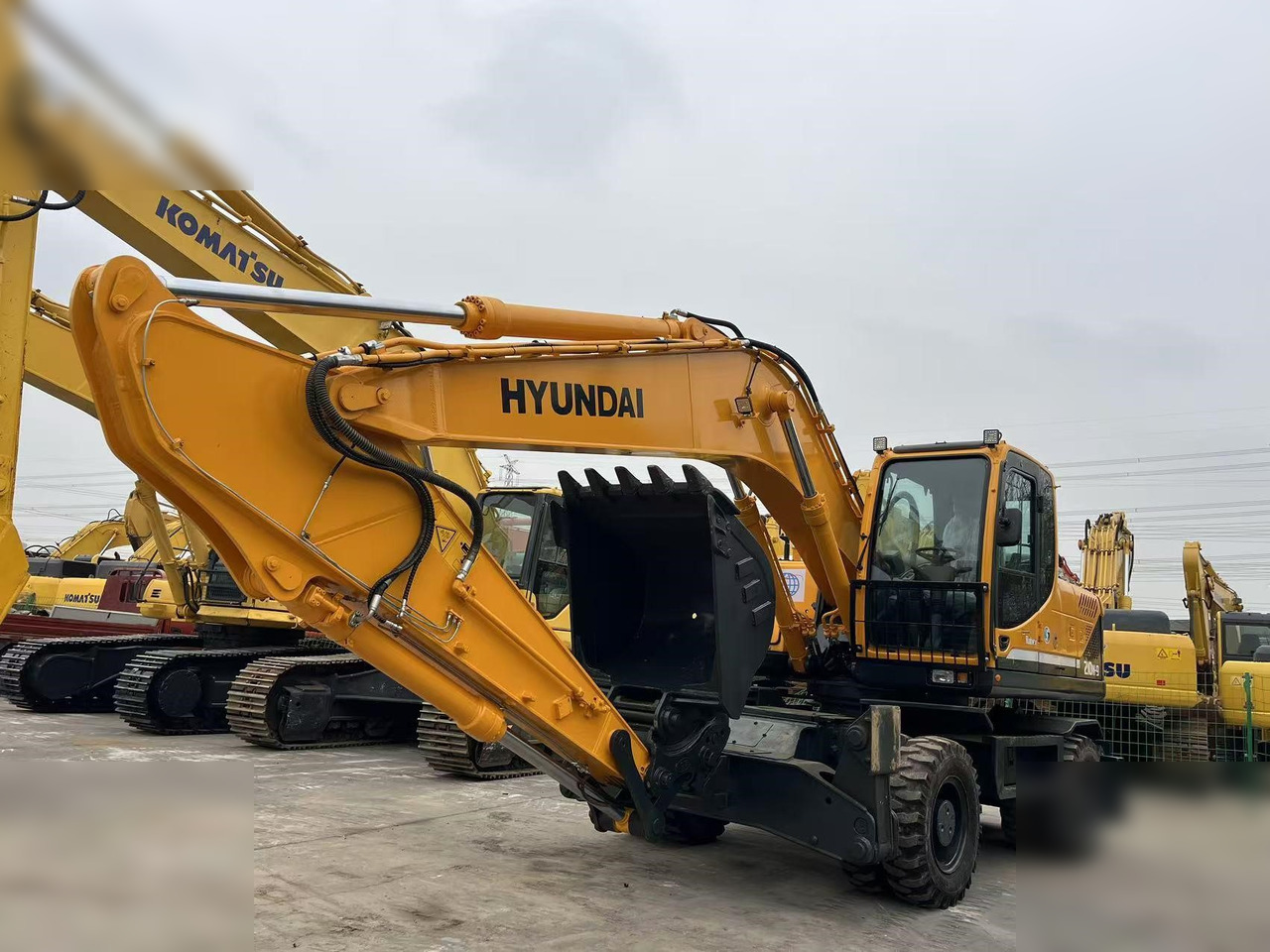 HYUNDAI ROBEX 210W-9S - Bager na kotačima: slika HYUNDAI ROBEX 210W-9S - Bager na kotačima HYUNDAI ROBEX 210W-9S - Bager na kotačima: slika HYUNDAI ROBEX 210W-9S - Bager na kotačima