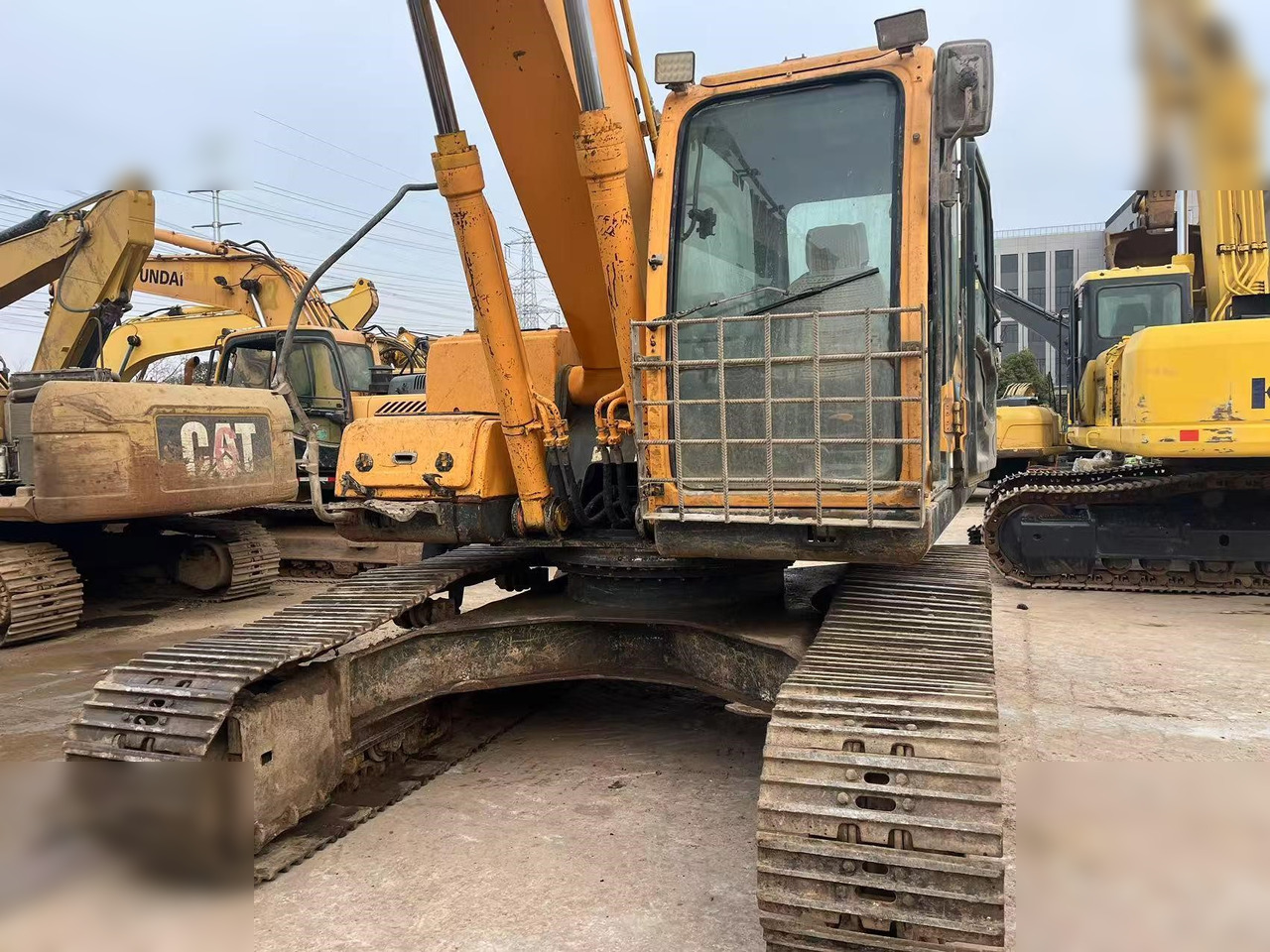 HYUNDAI ROBEX 220 LC-9S - Bager gusjeničar: slika HYUNDAI ROBEX 220 LC-9S - Bager gusjeničar HYUNDAI ROBEX 220 LC-9S - Bager gusjeničar: slika HYUNDAI ROBEX 220 LC-9S - Bager gusjeničar