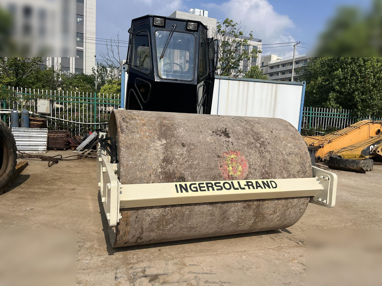 INGERSOLL-RAND SD100D - Valjak: slika INGERSOLL-RAND SD100D - Valjak INGERSOLL-RAND SD100D - Valjak: slika INGERSOLL-RAND SD100D - Valjak