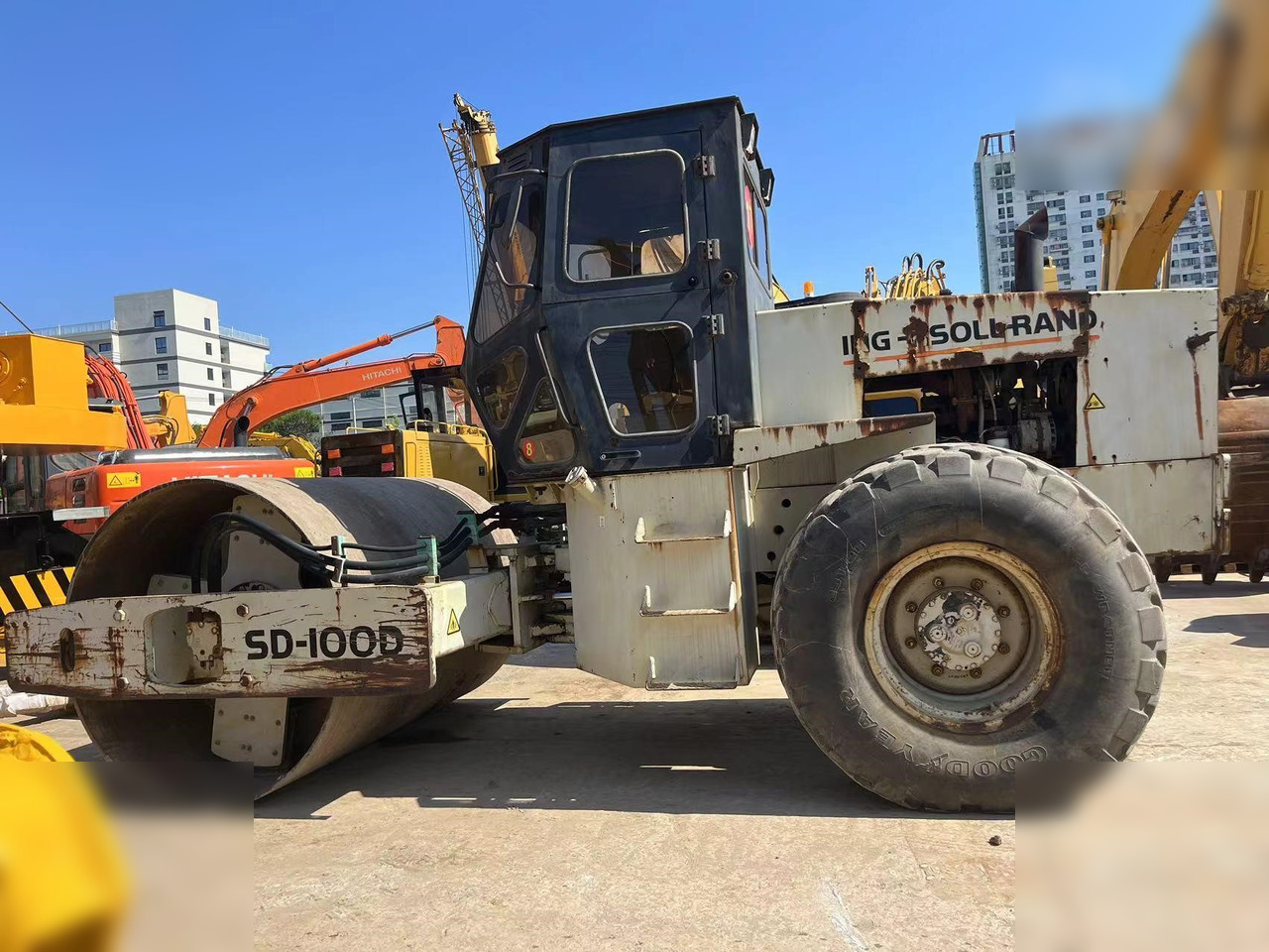 INGERSOLL-RAND SD100D - Valjak: slika INGERSOLL-RAND SD100D - Valjak INGERSOLL-RAND SD100D - Valjak: slika INGERSOLL-RAND SD100D - Valjak