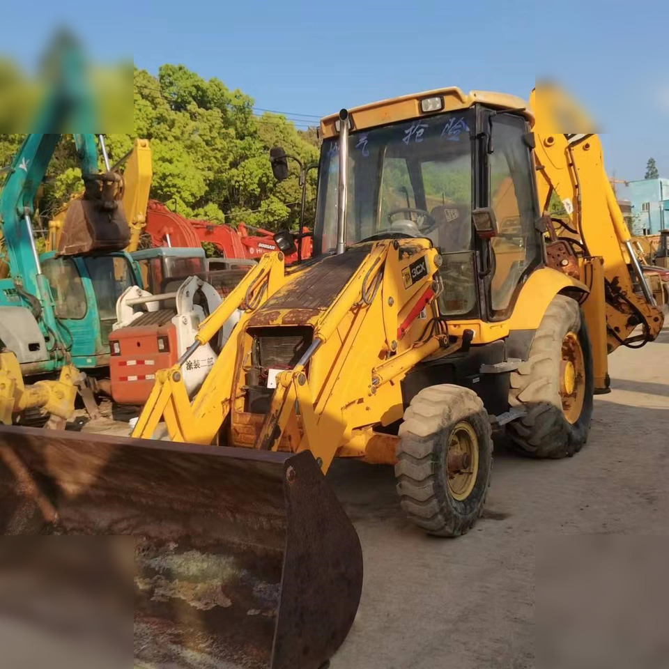 JCB 3CX - Rovokopač-utovarivač: slika JCB 3CX - Rovokopač-utovarivač JCB 3CX - Rovokopač-utovarivač: slika JCB 3CX - Rovokopač-utovarivač