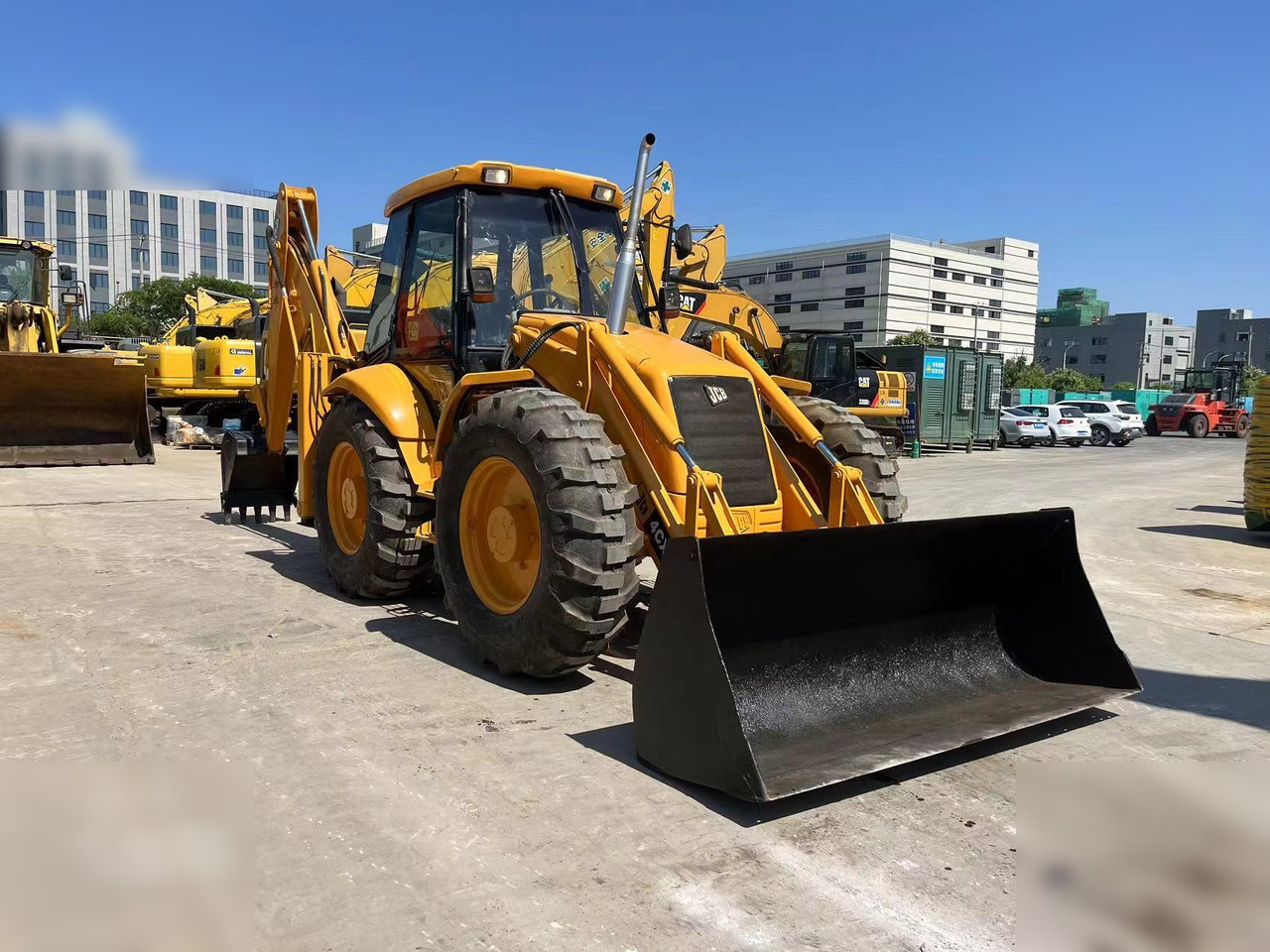JCB 4CX - Rovokopač-utovarivač: slika JCB 4CX - Rovokopač-utovarivač JCB 4CX - Rovokopač-utovarivač: slika JCB 4CX - Rovokopač-utovarivač