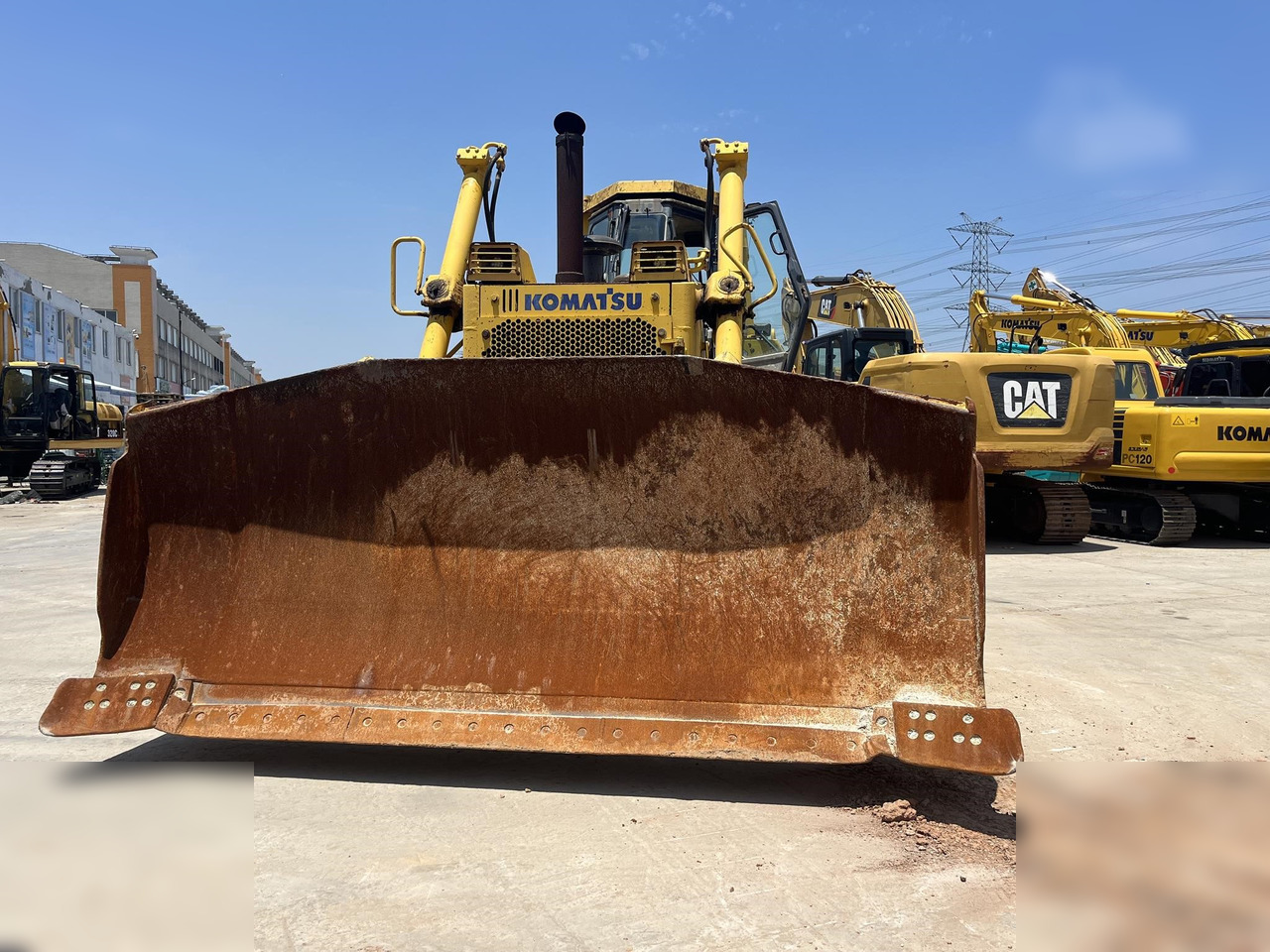 KOMATSU D155A-5 - Buldožer: slika KOMATSU D155A-5 - Buldožer KOMATSU D155A-5 - Buldožer: slika KOMATSU D155A-5 - Buldožer