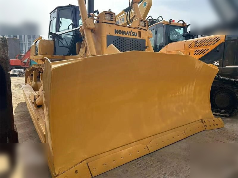 KOMATSU D155A-5 - Buldožer: slika KOMATSU D155A-5 - Buldožer KOMATSU D155A-5 - Buldožer: slika KOMATSU D155A-5 - Buldožer
