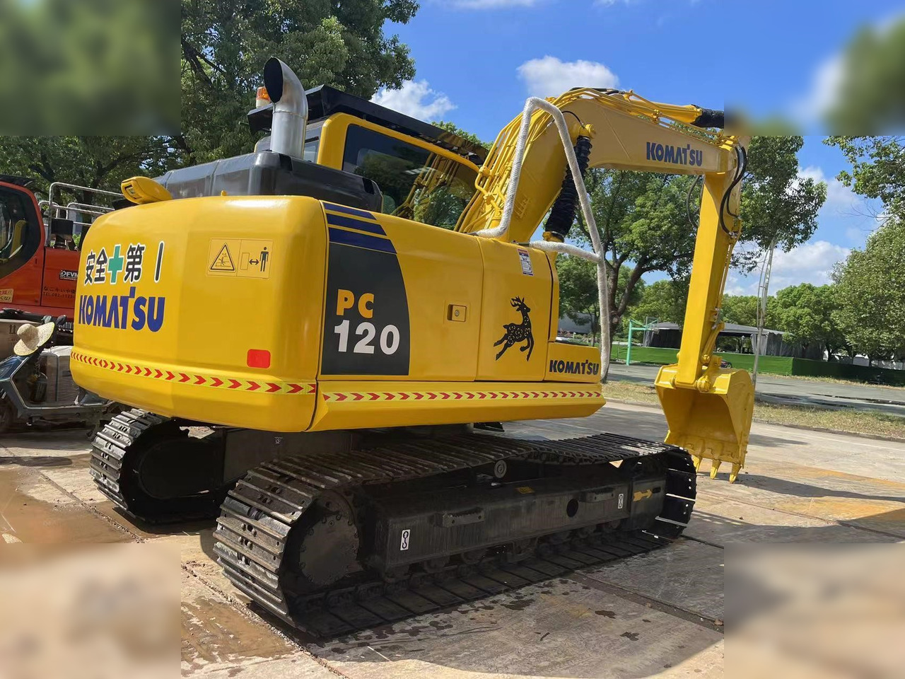 KOMATSU PC120-8 - Bager gusjeničar: slika KOMATSU PC120-8 - Bager gusjeničar KOMATSU PC120-8 - Bager gusjeničar: slika KOMATSU PC120-8 - Bager gusjeničar