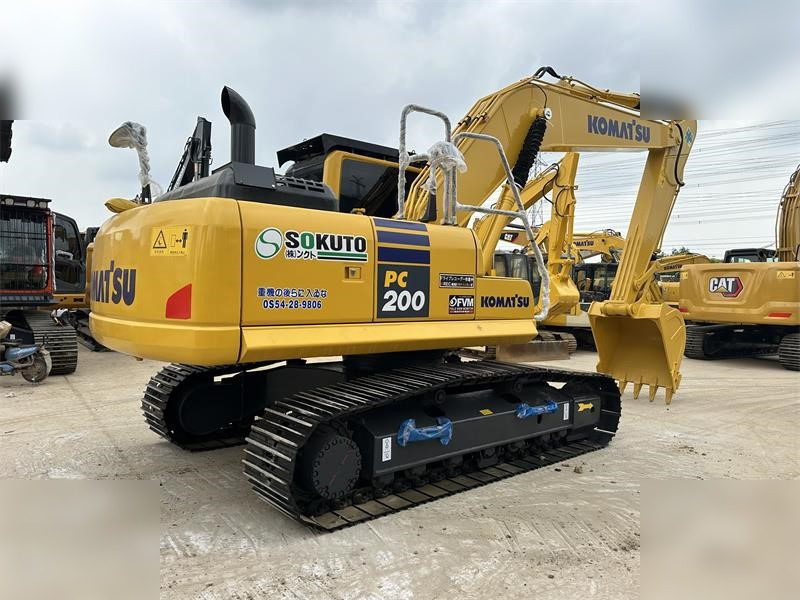 KOMATSU PC200-8 - Bager gusjeničar: slika KOMATSU PC200-8 - Bager gusjeničar KOMATSU PC200-8 - Bager gusjeničar: slika KOMATSU PC200-8 - Bager gusjeničar
