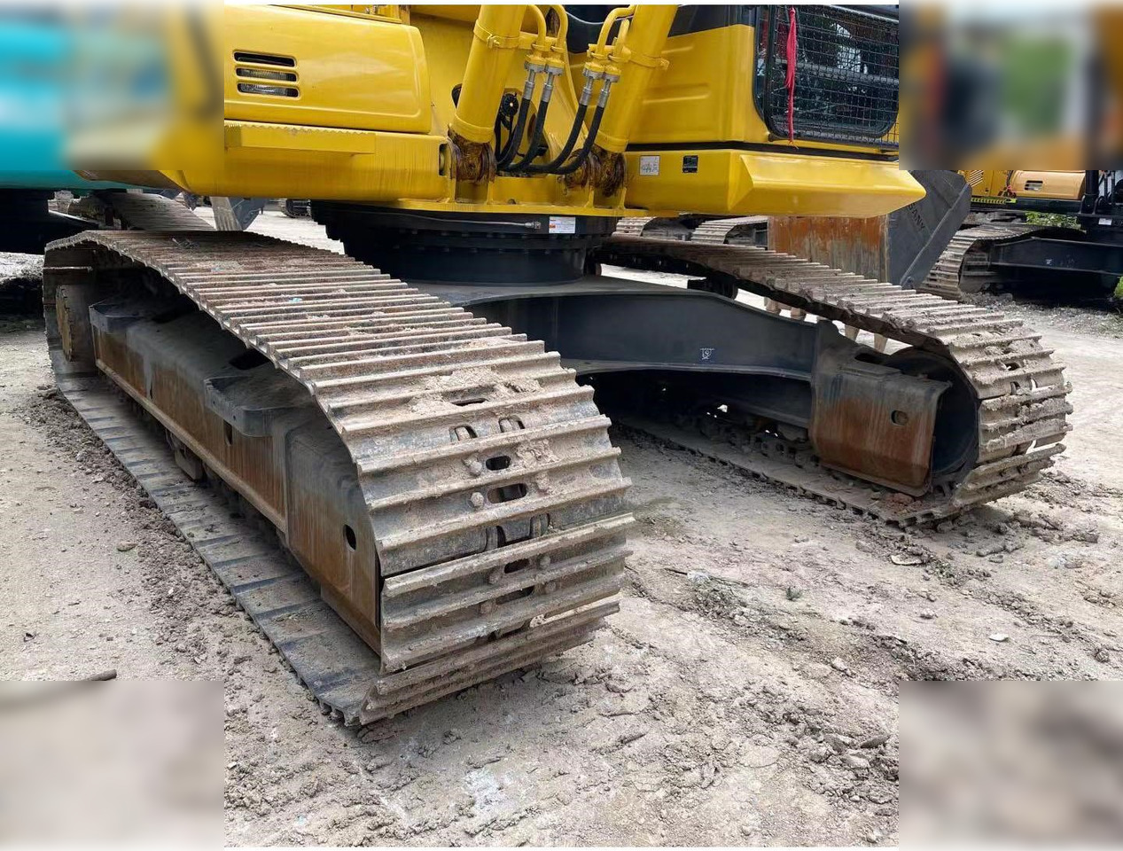 KOMATSU PC200-8 - Bager gusjeničar: slika KOMATSU PC200-8 - Bager gusjeničar KOMATSU PC200-8 - Bager gusjeničar: slika KOMATSU PC200-8 - Bager gusjeničar