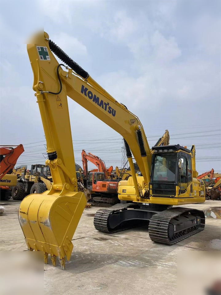 KOMATSU PC200-8 - Bager gusjeničar: slika KOMATSU PC200-8 - Bager gusjeničar KOMATSU PC200-8 - Bager gusjeničar: slika KOMATSU PC200-8 - Bager gusjeničar