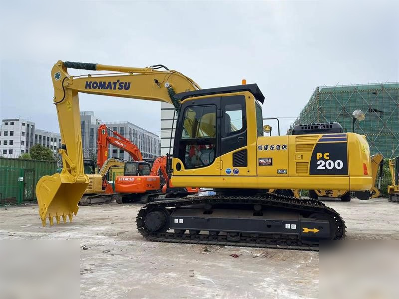 KOMATSU PC200-8N1 - Bager gusjeničar: slika KOMATSU PC200-8N1 - Bager gusjeničar KOMATSU PC200-8N1 - Bager gusjeničar: slika KOMATSU PC200-8N1 - Bager gusjeničar