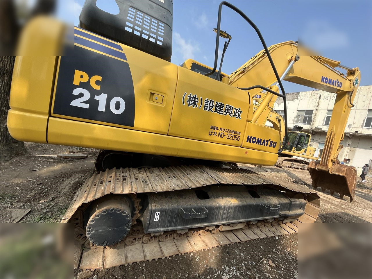 KOMATSU PC210 LC-8 - Bager gusjeničar: slika KOMATSU PC210 LC-8 - Bager gusjeničar KOMATSU PC210 LC-8 - Bager gusjeničar: slika KOMATSU PC210 LC-8 - Bager gusjeničar