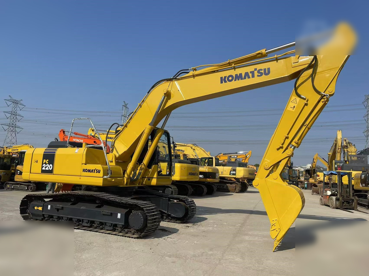 KOMATSU PC220-7 - Bager gusjeničar: slika KOMATSU PC220-7 - Bager gusjeničar KOMATSU PC220-7 - Bager gusjeničar: slika KOMATSU PC220-7 - Bager gusjeničar