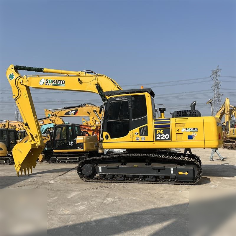 KOMATSU PC220-8 - Bager gusjeničar: slika KOMATSU PC220-8 - Bager gusjeničar KOMATSU PC220-8 - Bager gusjeničar: slika KOMATSU PC220-8 - Bager gusjeničar