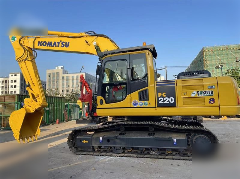 KOMATSU PC220-8 - Bager gusjeničar: slika KOMATSU PC220-8 - Bager gusjeničar KOMATSU PC220-8 - Bager gusjeničar: slika KOMATSU PC220-8 - Bager gusjeničar