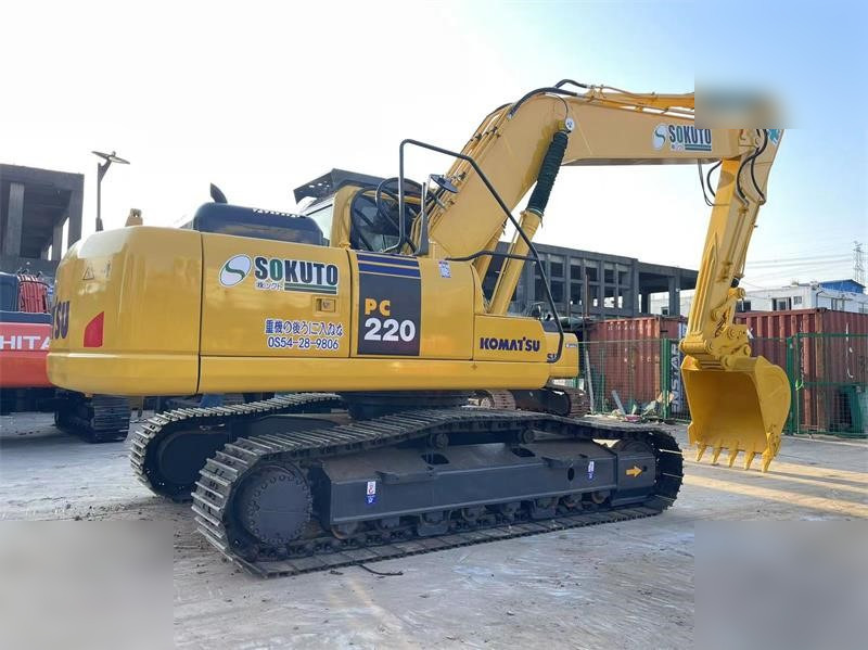 KOMATSU PC220-8 - Bager gusjeničar: slika KOMATSU PC220-8 - Bager gusjeničar KOMATSU PC220-8 - Bager gusjeničar: slika KOMATSU PC220-8 - Bager gusjeničar