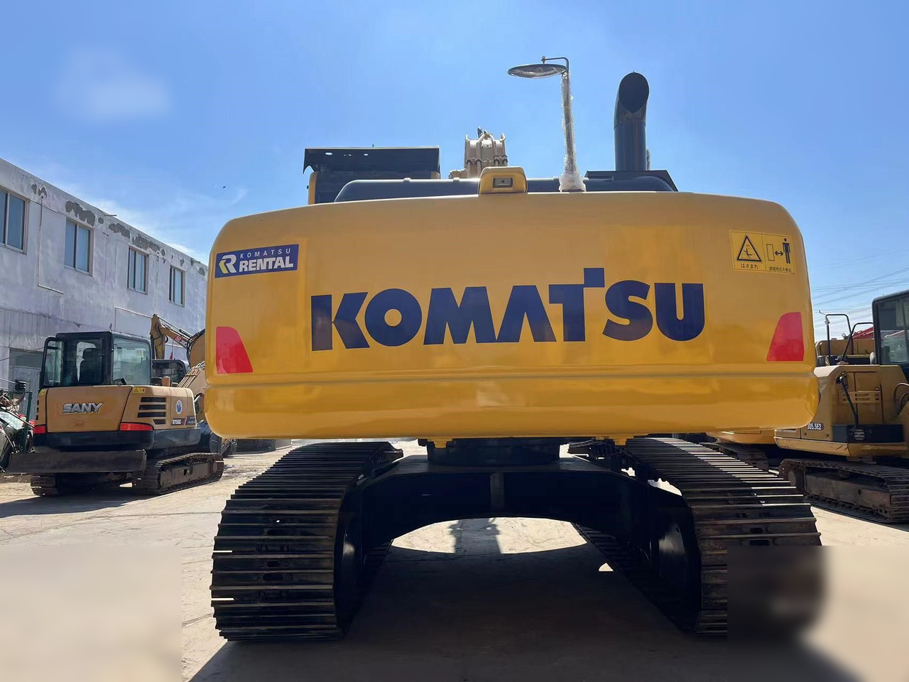 KOMATSU PC220-8 - Bager gusjeničar: slika KOMATSU PC220-8 - Bager gusjeničar KOMATSU PC220-8 - Bager gusjeničar: slika KOMATSU PC220-8 - Bager gusjeničar