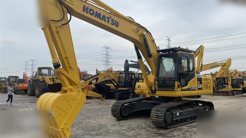 KOMATSU PC220-8 - Bager gusjeničar: slika KOMATSU PC220-8 - Bager gusjeničar KOMATSU PC220-8 - Bager gusjeničar: slika KOMATSU PC220-8 - Bager gusjeničar