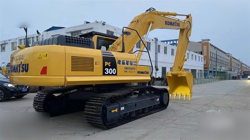 KOMATSU PC300-8M0 - Bager gusjeničar: slika KOMATSU PC300-8M0 - Bager gusjeničar KOMATSU PC300-8M0 - Bager gusjeničar: slika KOMATSU PC300-8M0 - Bager gusjeničar