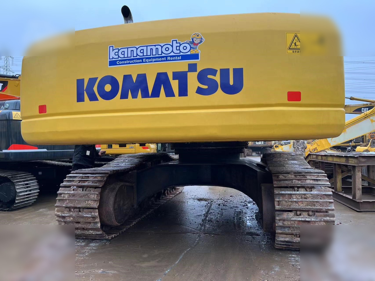 KOMATSU PC400-7 - Bager gusjeničar: slika KOMATSU PC400-7 - Bager gusjeničar KOMATSU PC400-7 - Bager gusjeničar: slika KOMATSU PC400-7 - Bager gusjeničar