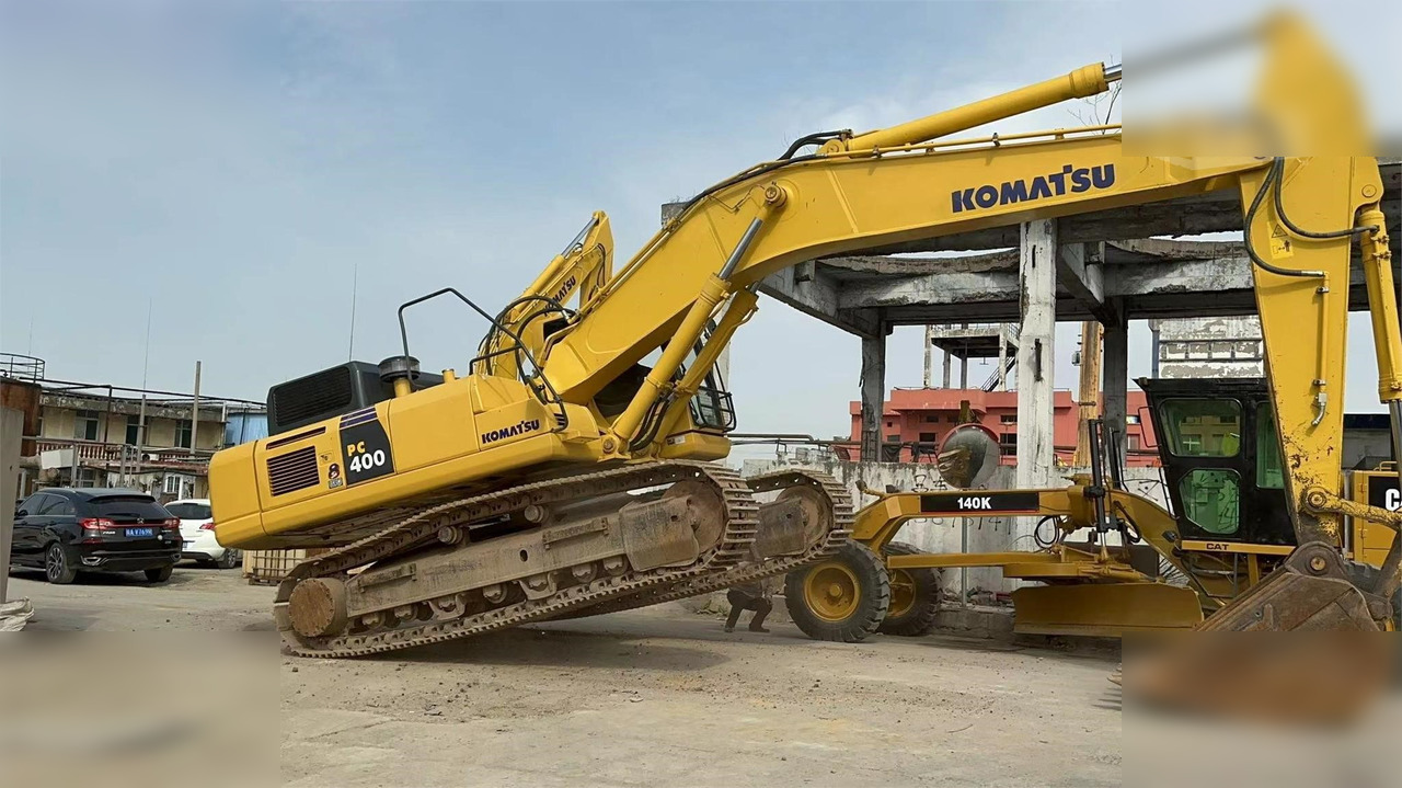 KOMATSU PC400-8 - Bager gusjeničar: slika KOMATSU PC400-8 - Bager gusjeničar KOMATSU PC400-8 - Bager gusjeničar: slika KOMATSU PC400-8 - Bager gusjeničar
