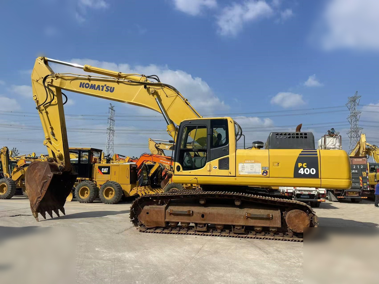 KOMATSU PC400-8 - Bager gusjeničar: slika KOMATSU PC400-8 - Bager gusjeničar KOMATSU PC400-8 - Bager gusjeničar: slika KOMATSU PC400-8 - Bager gusjeničar