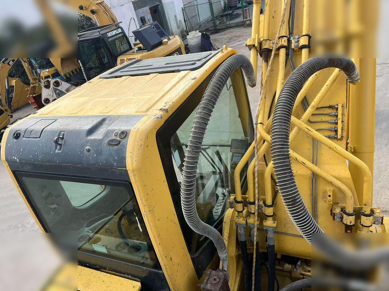 KOMATSU PC400-8R - Bager gusjeničar: slika KOMATSU PC400-8R - Bager gusjeničar KOMATSU PC400-8R - Bager gusjeničar: slika KOMATSU PC400-8R - Bager gusjeničar