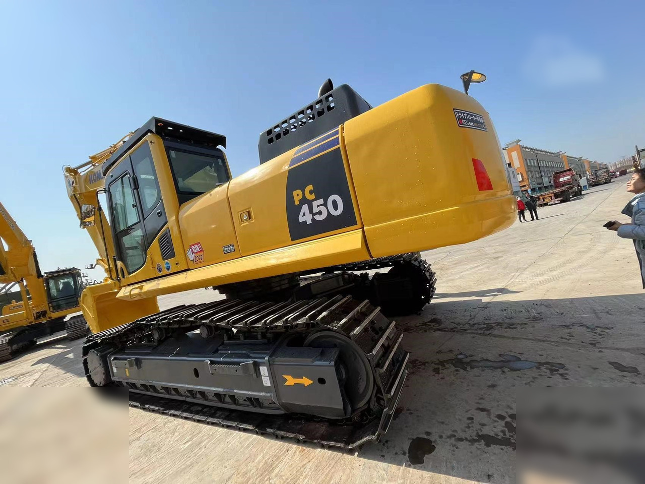 KOMATSU PC450 - Bager gusjeničar: slika KOMATSU PC450 - Bager gusjeničar KOMATSU PC450 - Bager gusjeničar: slika KOMATSU PC450 - Bager gusjeničar