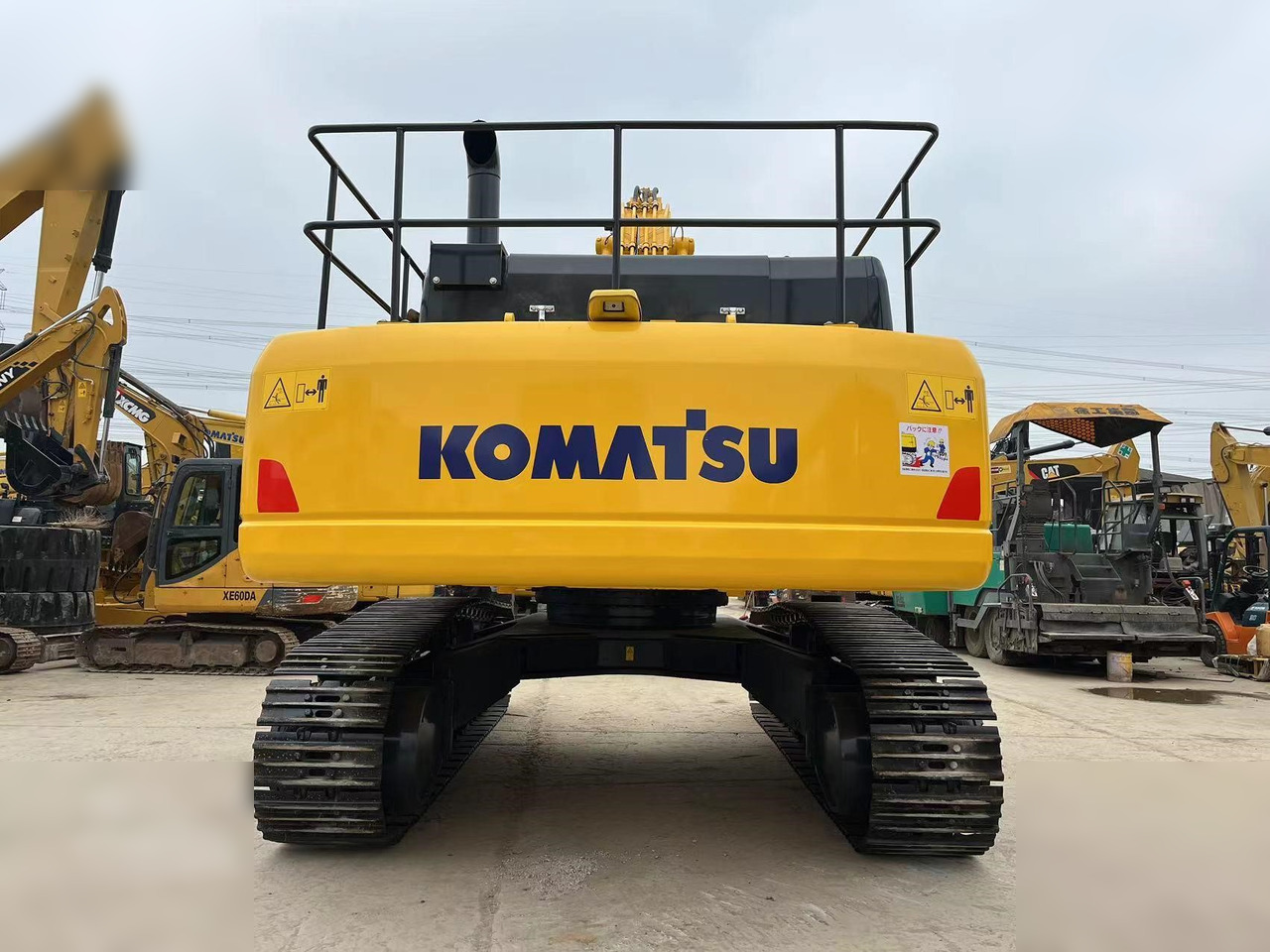 KOMATSU PC450 - Bager gusjeničar: slika KOMATSU PC450 - Bager gusjeničar KOMATSU PC450 - Bager gusjeničar: slika KOMATSU PC450 - Bager gusjeničar