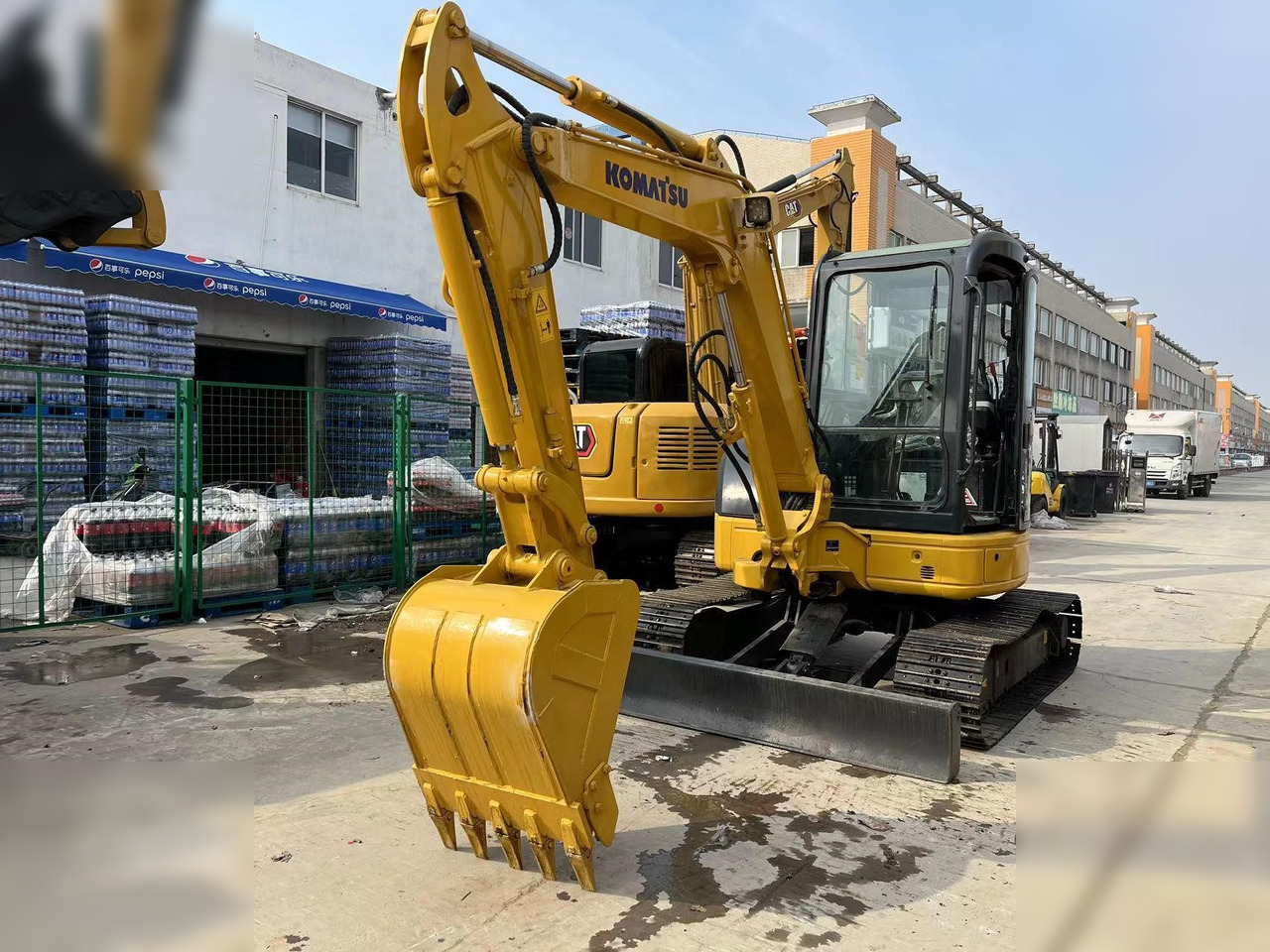 KOMATSU PC55MR-2 - Mini bager: slika KOMATSU PC55MR-2 - Mini bager KOMATSU PC55MR-2 - Mini bager: slika KOMATSU PC55MR-2 - Mini bager