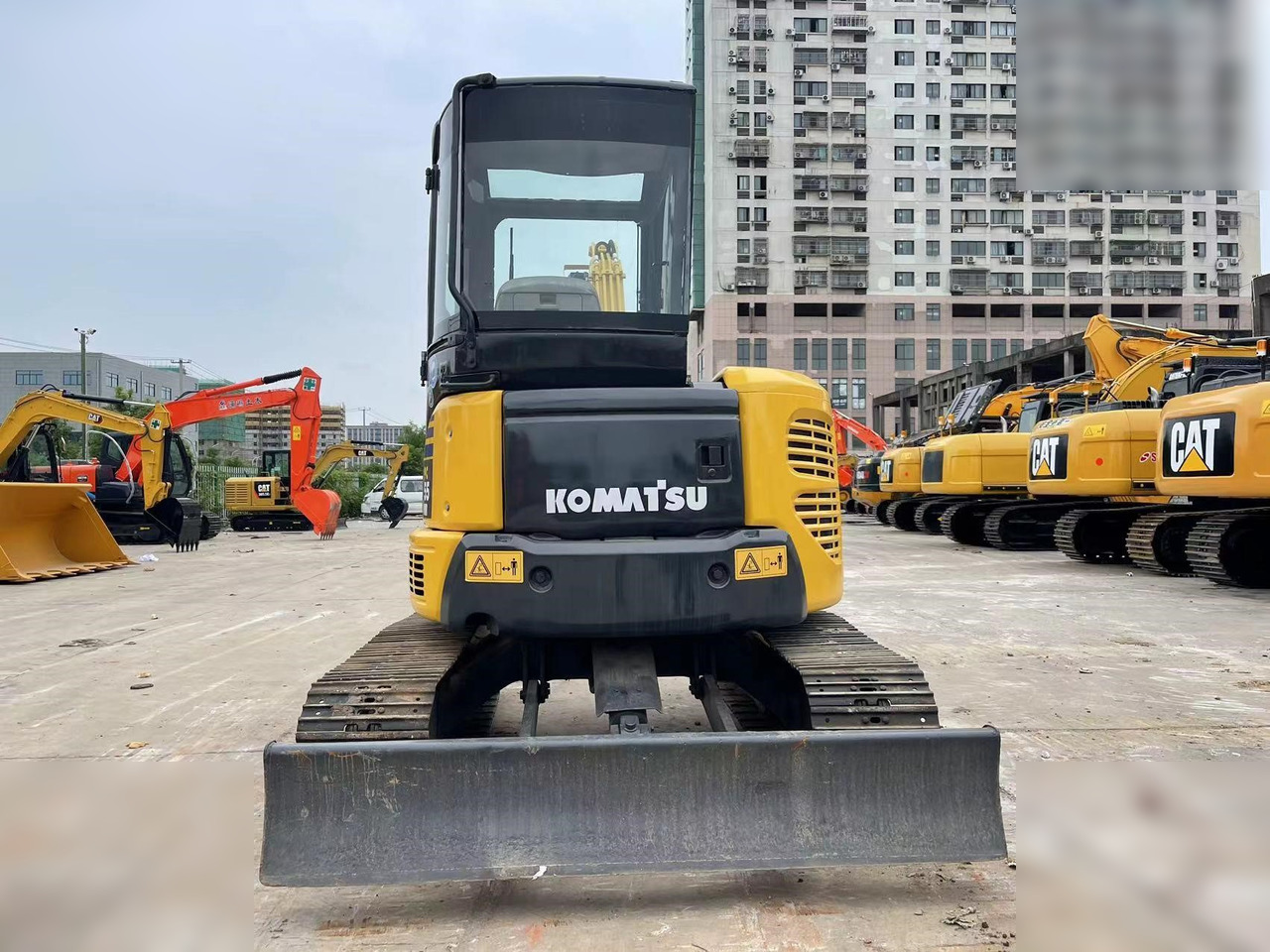 KOMATSU PC55MR-2 - Mini bager: slika KOMATSU PC55MR-2 - Mini bager KOMATSU PC55MR-2 - Mini bager: slika KOMATSU PC55MR-2 - Mini bager
