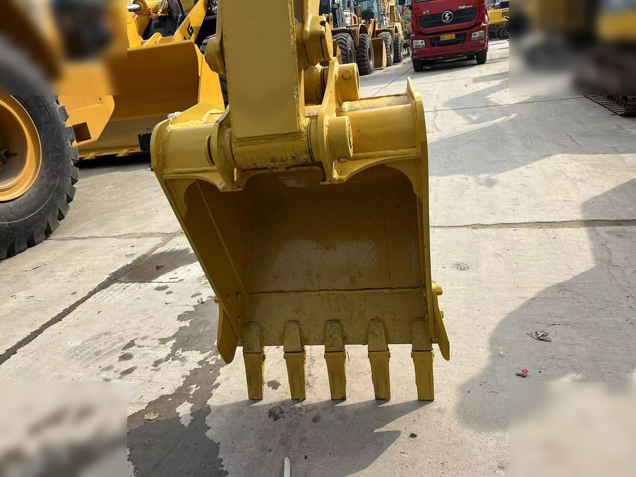 KOMATSU PC55MR-2 - Mini bager: slika KOMATSU PC55MR-2 - Mini bager KOMATSU PC55MR-2 - Mini bager: slika KOMATSU PC55MR-2 - Mini bager