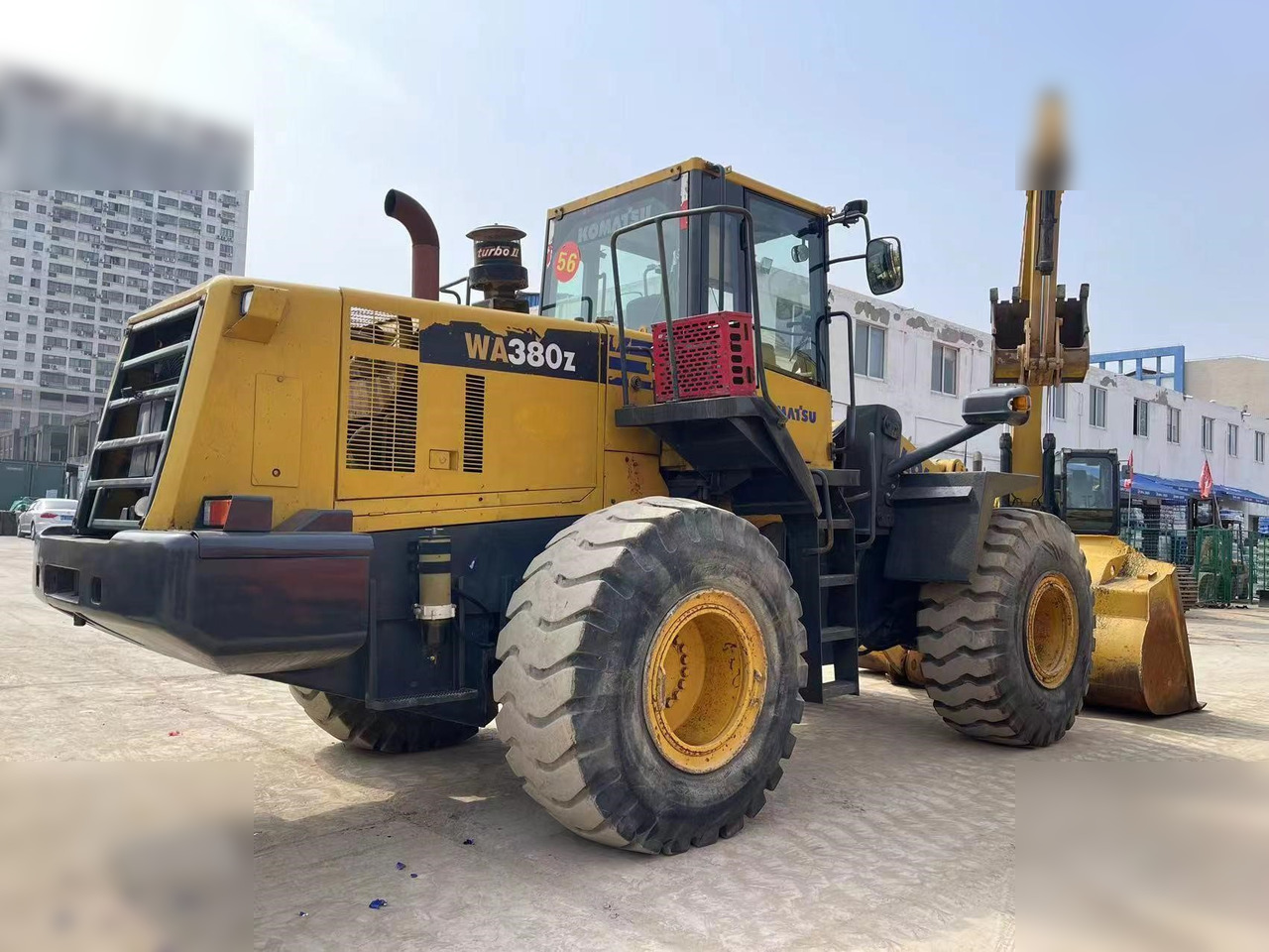 KOMATSU WA380Z-6 - Utovarivač na kotačima: slika KOMATSU WA380Z-6 - Utovarivač na kotačima KOMATSU WA380Z-6 - Utovarivač na kotačima: slika KOMATSU WA380Z-6 - Utovarivač na kotačima