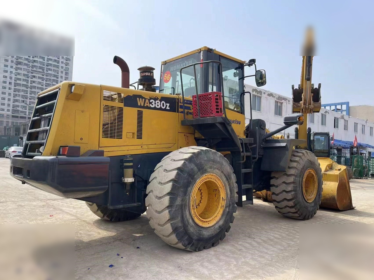 KOMATSU WA380Z-6 - Utovarivač na kotačima: slika KOMATSU WA380Z-6 - Utovarivač na kotačima KOMATSU WA380Z-6 - Utovarivač na kotačima: slika KOMATSU WA380Z-6 - Utovarivač na kotačima