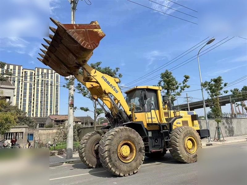 KOMATSU WA470-3 - Utovarivač na kotačima: slika KOMATSU WA470-3 - Utovarivač na kotačima KOMATSU WA470-3 - Utovarivač na kotačima: slika KOMATSU WA470-3 - Utovarivač na kotačima