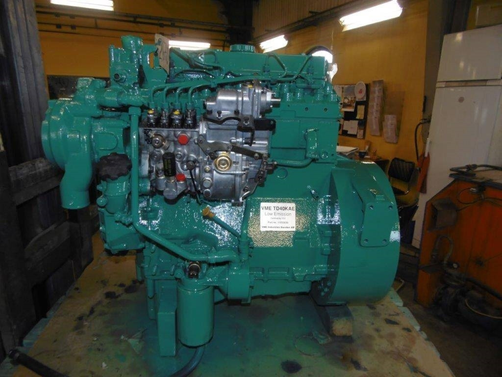 Volvo BM Perkins TD40 KAE - Motor za Građevinski strojevi: slika Volvo BM Perkins TD40 KAE - Motor za Građevinski strojevi Volvo BM Perkins TD40 KAE - Motor za Građevinski strojevi: slika Volvo BM Perkins TD40 KAE - Motor za Građevinski strojevi