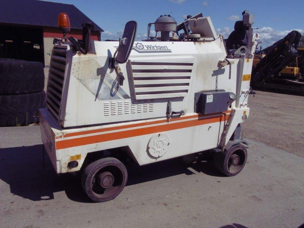 Wirtgen 50 - Hladni planer: slika Wirtgen 50 - Hladni planer Wirtgen 50 - Hladni planer: slika Wirtgen 50 - Hladni planer