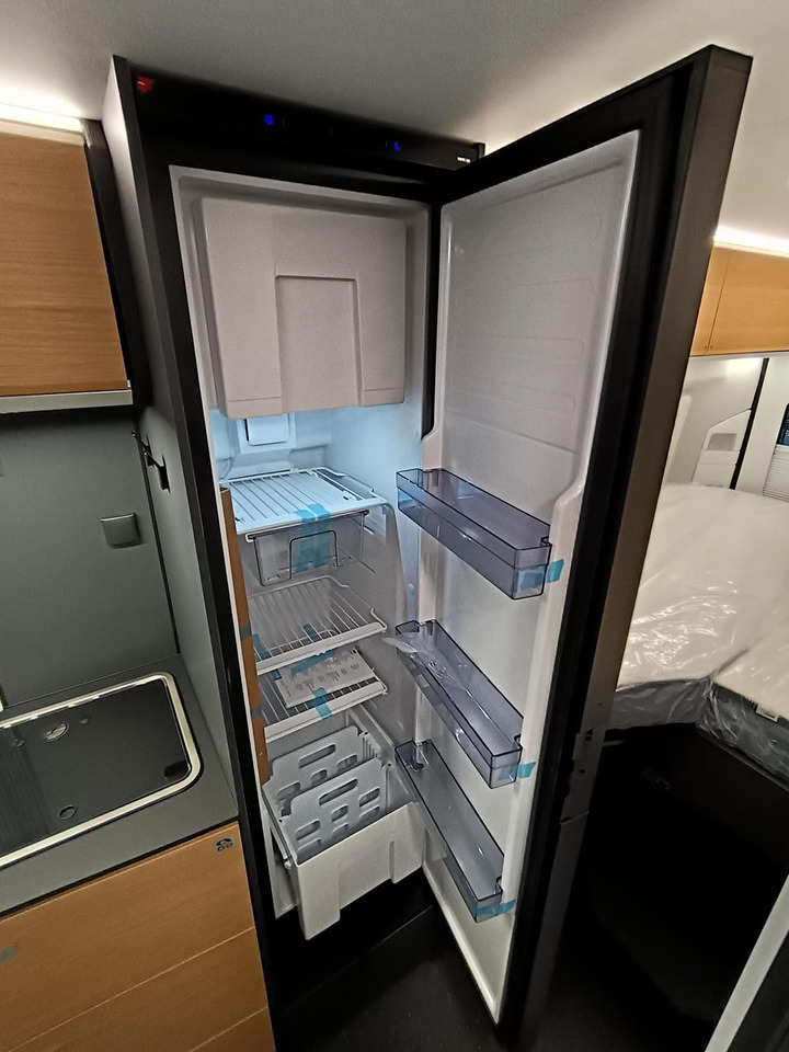 Kamp kombi Adria Twin "60Y" 640 SLB*180 PS*4,25t MAXI*COMBI D 6E*: slika Kamp kombi Adria Twin "60Y" 640 SLB*180 PS*4,25t MAXI*COMBI D 6E*