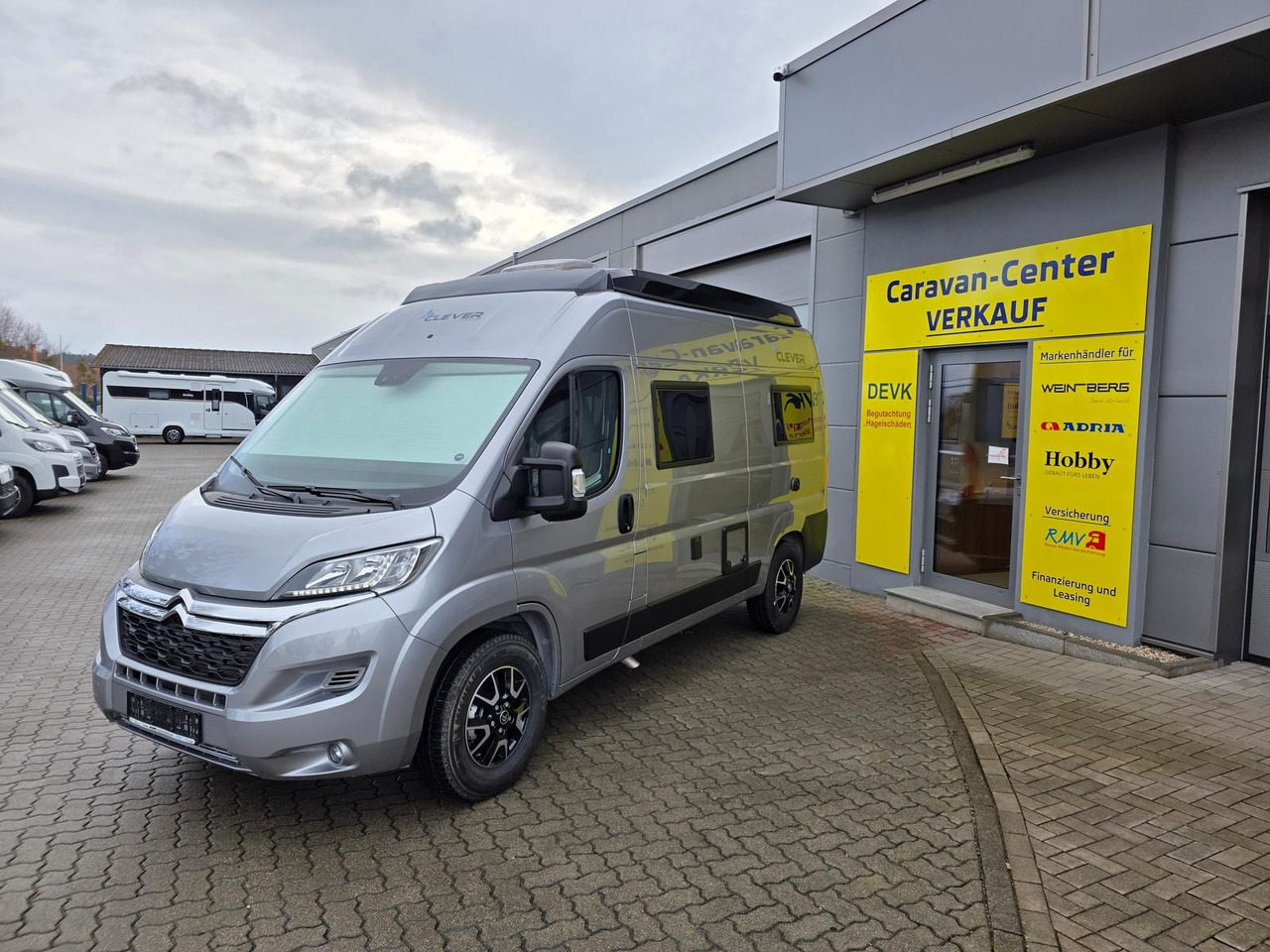 Clever Drive 540*AUFSTELLDACH*SEASON SALE*SOFORT - Kamp kombi: slika Clever Drive 540*AUFSTELLDACH*SEASON SALE*SOFORT - Kamp kombi Clever Drive 540*AUFSTELLDACH*SEASON SALE*SOFORT - Kamp kombi: slika Clever Drive 540*AUFSTELLDACH*SEASON SALE*SOFORT - Kamp kombi
