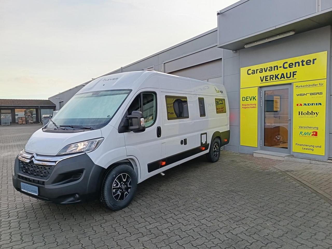 Clever Runner 636 2,2 165PS MJ2024*TRUMA C6 D + E*SHZ* - Kamp kombi: slika Clever Runner 636 2,2 165PS MJ2024*TRUMA C6 D + E*SHZ* - Kamp kombi Clever Runner 636 2,2 165PS MJ2024*TRUMA C6 D + E*SHZ* - Kamp kombi: slika Clever Runner 636 2,2 165PS MJ2024*TRUMA C6 D + E*SHZ* - Kamp kombi