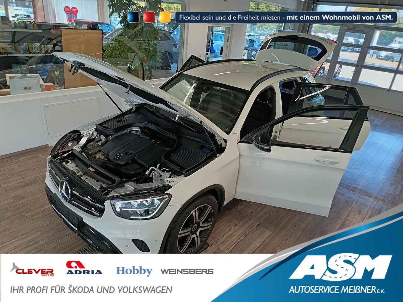 Mercedes-Benz GLC 220d AMG Line 4MATIC*AHK*NAVI*LED*R-KAM*DAB* - SUV: slika Mercedes-Benz GLC 220d AMG Line 4MATIC*AHK*NAVI*LED*R-KAM*DAB* - SUV Mercedes-Benz GLC 220d AMG Line 4MATIC*AHK*NAVI*LED*R-KAM*DAB* - SUV: slika Mercedes-Benz GLC 220d AMG Line 4MATIC*AHK*NAVI*LED*R-KAM*DAB* - SUV